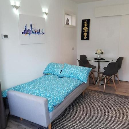 Apartamento Star London Brent Street Cosy 1-Bed Hideaway Hendon Exterior foto