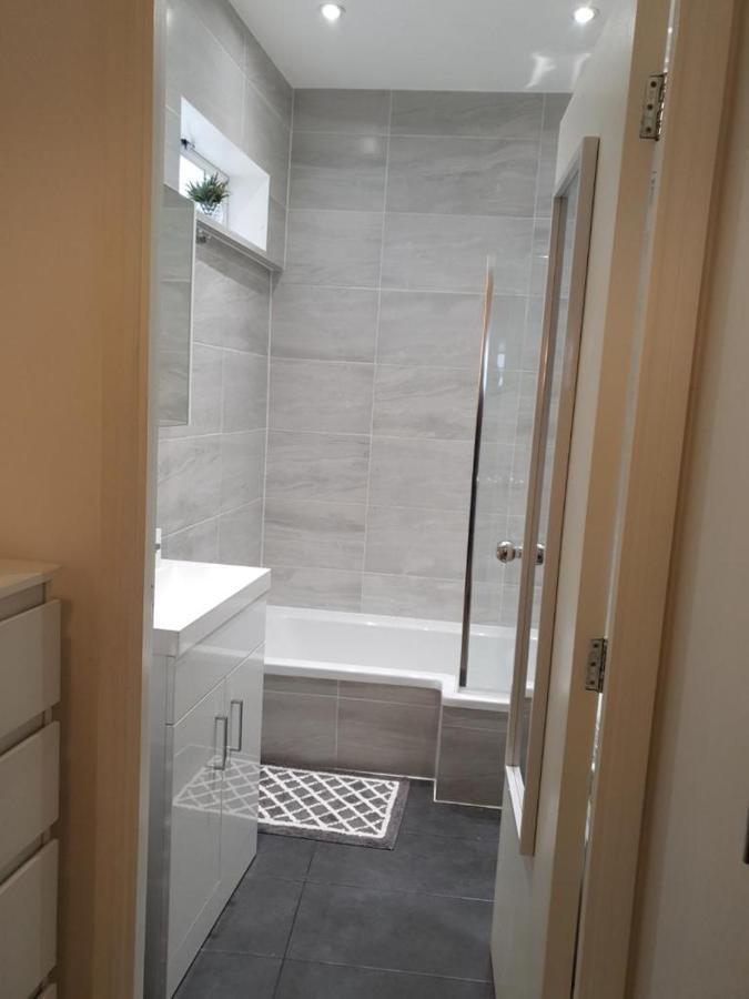 Apartamento Star London Brent Street Cosy 1-Bed Hideaway Hendon Exterior foto